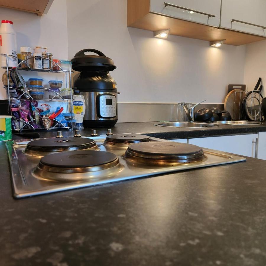 Shared Apartment - Walking From Leeds City Center المظهر الخارجي الصورة