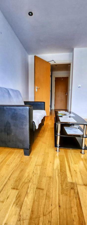 Shared Apartment - Walking From Leeds City Center المظهر الخارجي الصورة